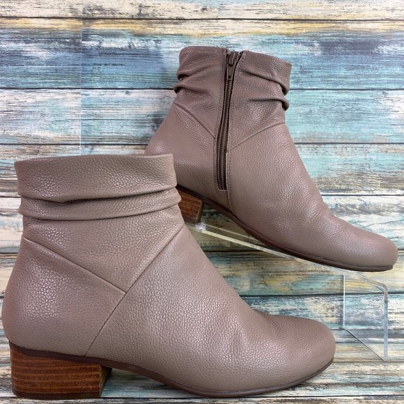 Abeo Leesa Slouch Ankle Boot Bootie Sz 8 Taupe Leather Zip Up Block Arch Support - Picture 1 of 15
